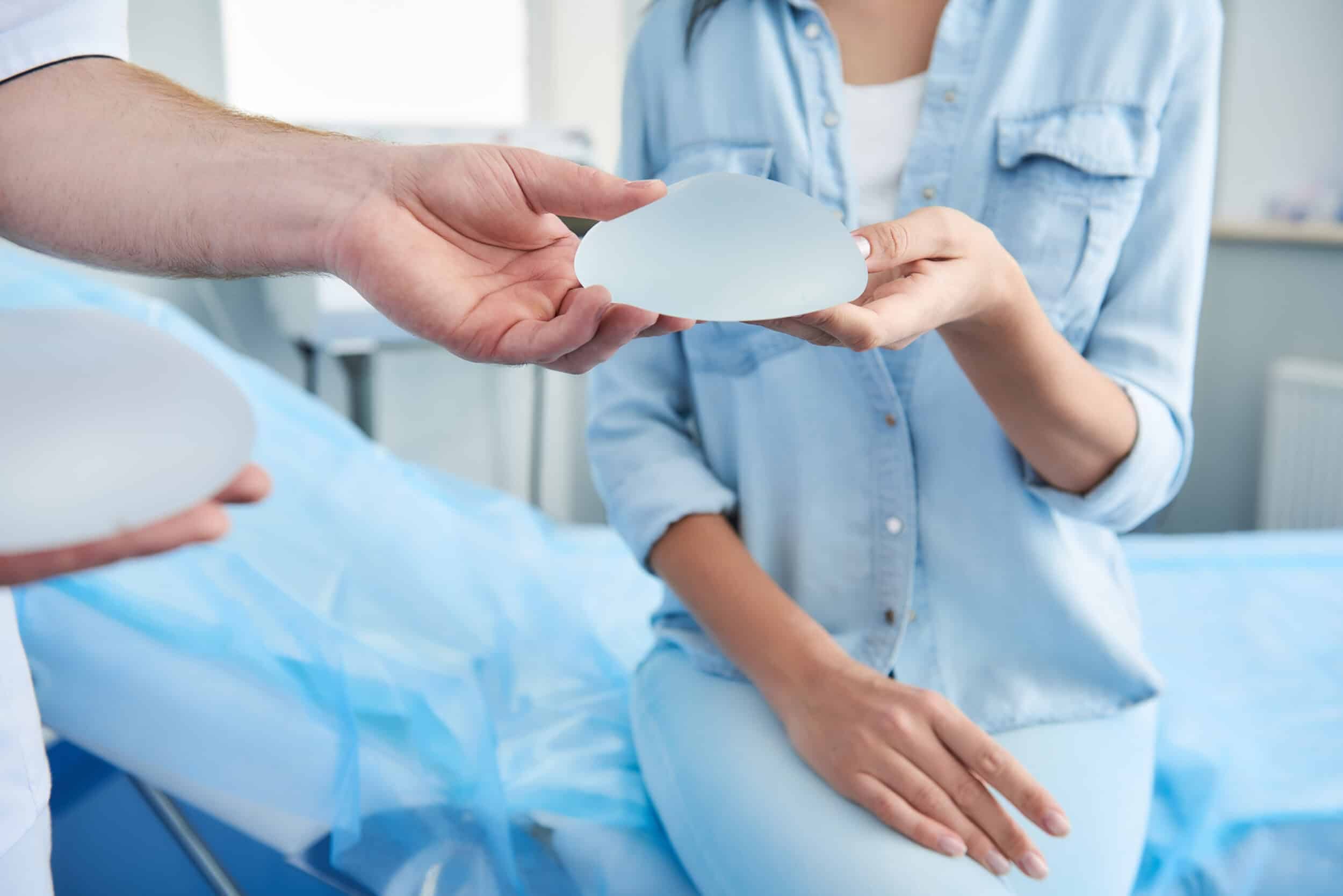 How to Choose Your Breast Implant Size